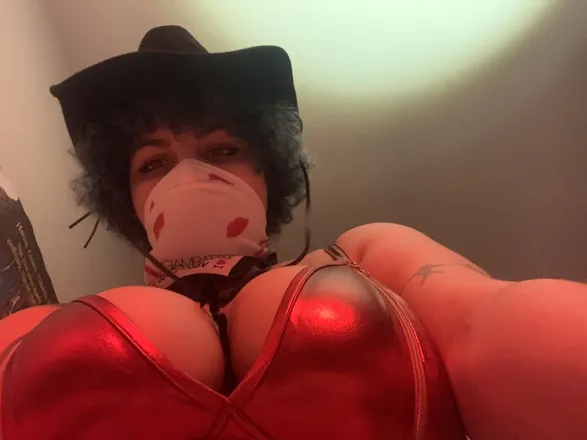 OnlyFans cuenta bigironhips avatar 1