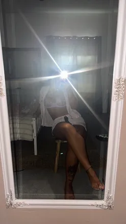 OnlyFans cuenta misstressindiexxx header 2
