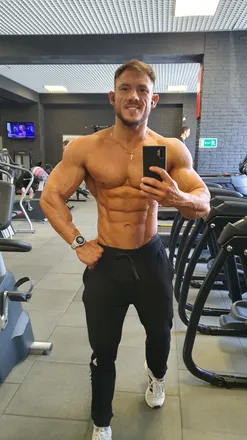 OnlyFans cuenta u61427585 header 2
