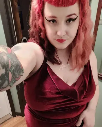 OnlyFans cuenta hellahotwife666 avatar 1