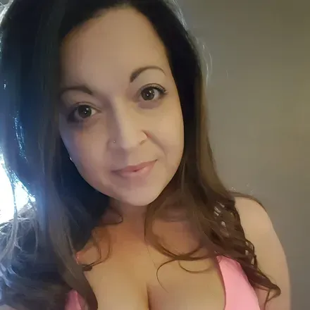 OnlyFans account  mrs.bella.cole avatar 1
