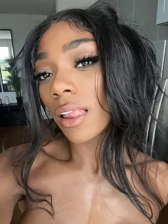 OnlyFans account  melaninmelani avatar 1