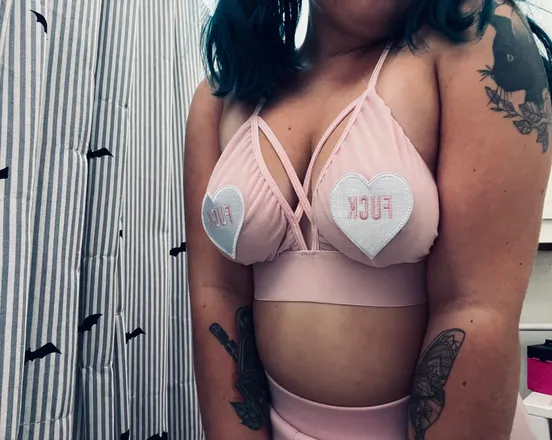OnlyFans cuenta lovelylittleliza header 2