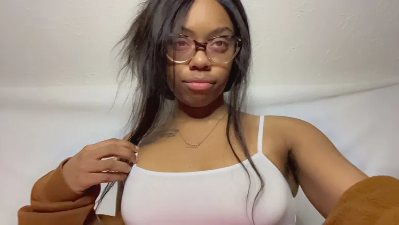 OnlyFans cuenta thechemcloset header 2