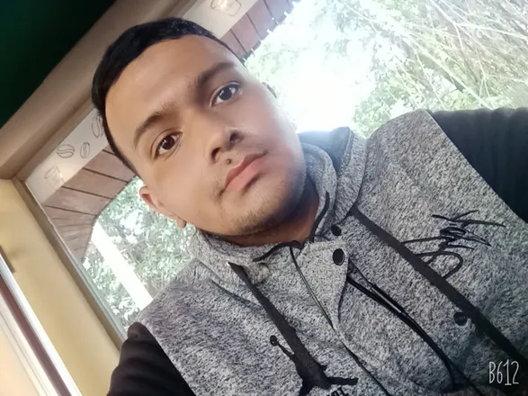 OnlyFans cuenta olivertorres1 header 2