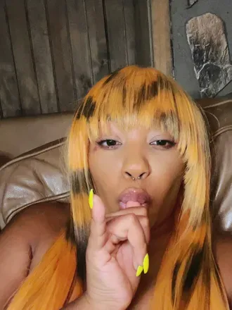 OnlyFans cuenta nickiyuno_147 previous_avatars_1 3