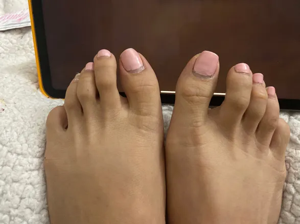 OnlyFans cuenta onlyfeetzfan header 2