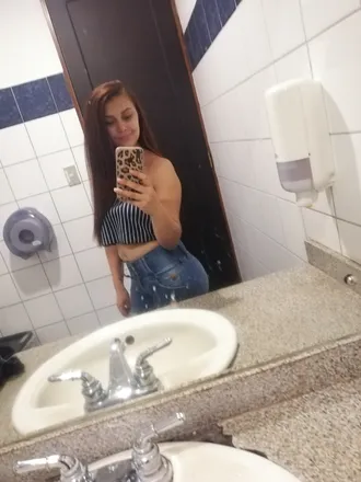 OnlyFans account  moniperez2 header 2