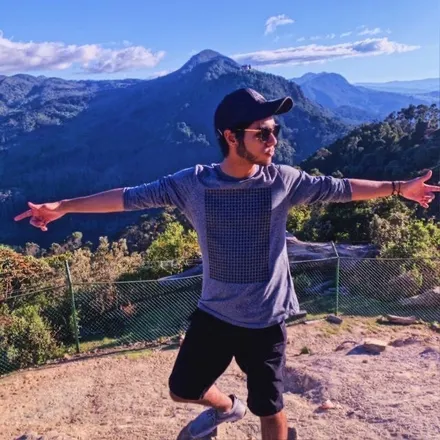OnlyFans cuenta lucca_giovanucci header 2