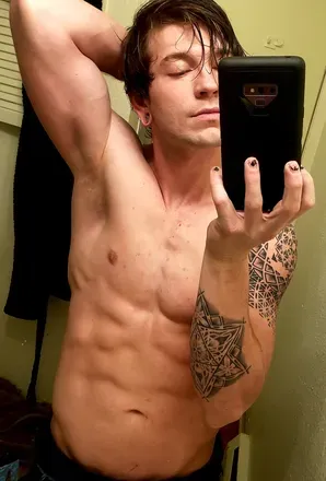 OnlyFans of leoloss666