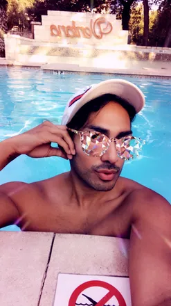 OnlyFans cuenta g_luv007 header 2