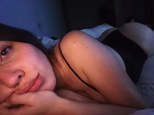 OnlyFans cuenta yarawarm header 2