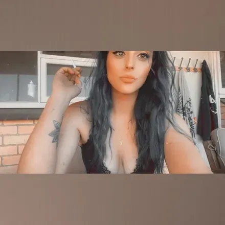 OnlyFans cuenta queensavage_kr avatar 1