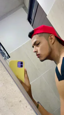 OnlyFans cuenta pollobigcock avatar 1