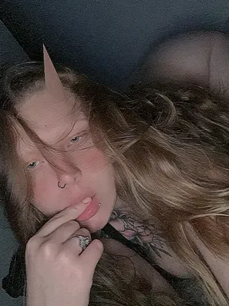 OnlyFans cuenta strawberryblondetease420 avatar 1