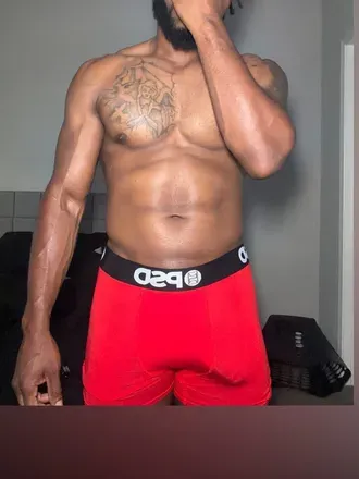OnlyFans cuenta bustinbubblez avatar 1