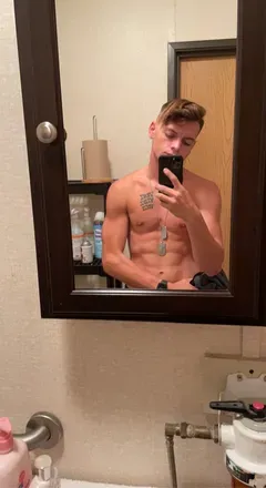 OnlyFans cuenta princeclutch header 2
