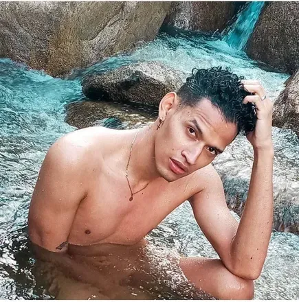 OnlyFans cuenta hugoquijada avatar 1