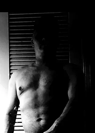 OnlyFans cuenta mikyl header 2