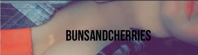 OnlyFans cuenta bunsandcherries header 2