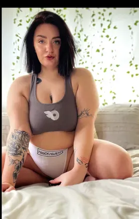 OnlyFans cuenta avakissmykitty avatar 1