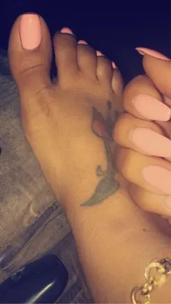 OnlyFans cuenta prettyfeet40 avatar 1