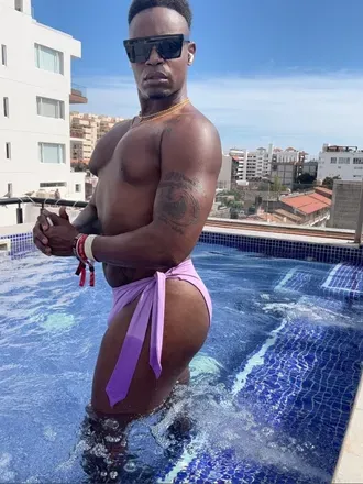 OnlyFans cuenta red_manor avatar 1