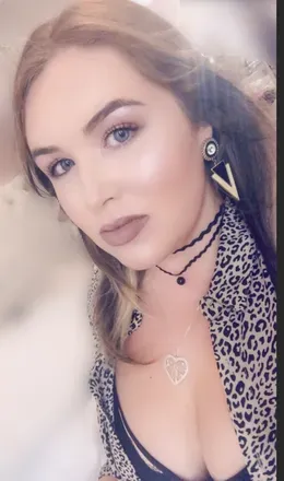 OnlyFans cuenta curvykisses avatar 1