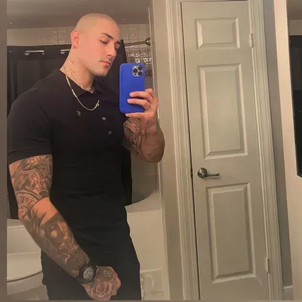 OnlyFans account  cesar713 avatar 1