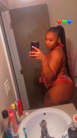 OnlyFans cuenta milkymarie0 avatar 1