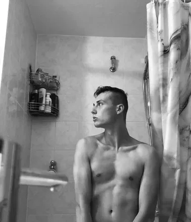 OnlyFans cuenta k.f.is.on header 2