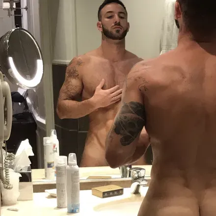 OnlyFans cuenta thecalabrianboy header 2