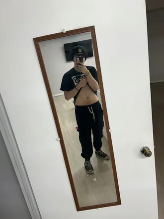 OnlyFans account  poppunkid header 2