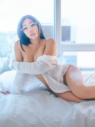 OnlyFans account  allecakes header 2