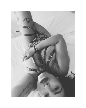 OnlyFans cuenta julliettezrr header 2