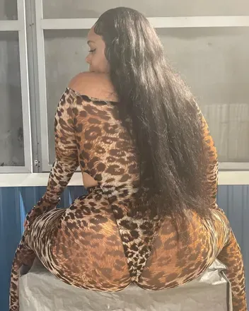 OnlyFans account  teeshsofine avatar 1