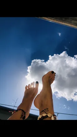 OnlyFans cuenta dreamlovefeet header 2