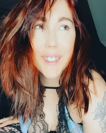 OnlyFans cuenta xxqueens2022 avatar 1