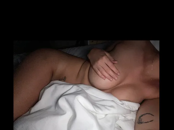 OnlyFans cuenta stephaniesfans header 2