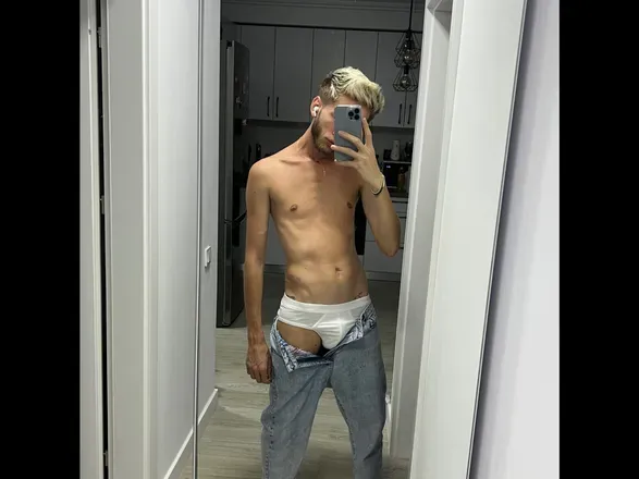 OnlyFans account  thunder_a header 2