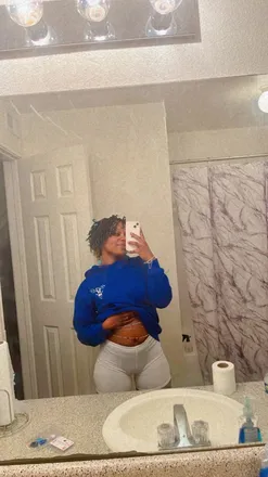 OnlyFans account  babyygirlriri header 2