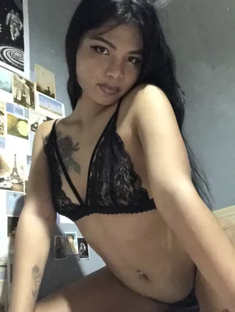 OnlyFans cuenta missmoe_thai header 2
