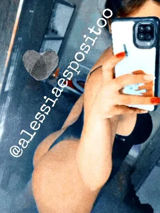 OnlyFans of alessiaespositoo