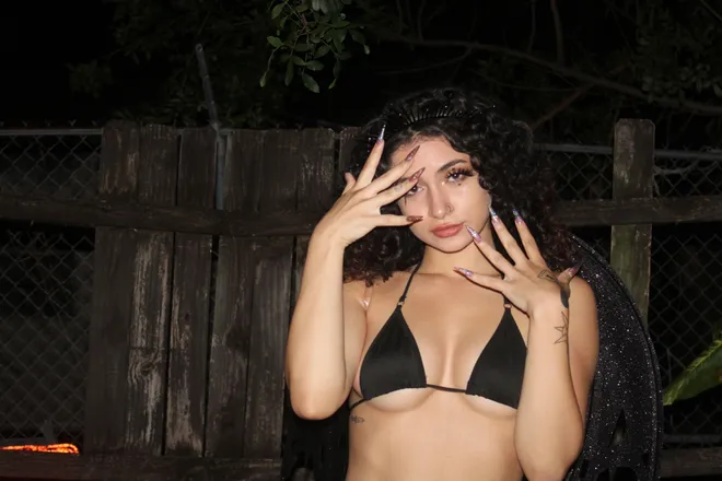 OnlyFans cuenta fcknixi header 2