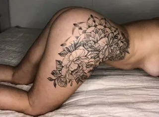 OnlyFans cuenta milf69mama header 1