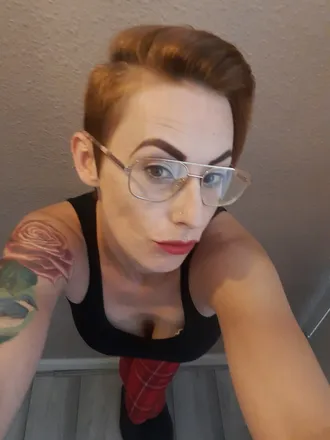 OnlyFans account  freckleface13 header 2