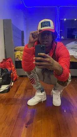 OnlyFans account  longstrokesdot avatar 1