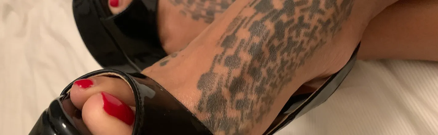 OnlyFans cuenta asianfootworship header 2