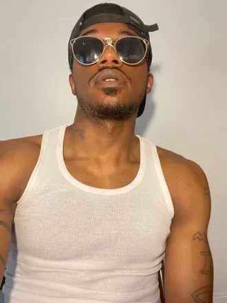 OnlyFans of heaintoneuhdem
