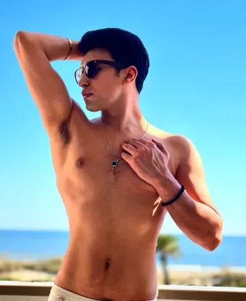 OnlyFans cuenta shezyboy avatar 1